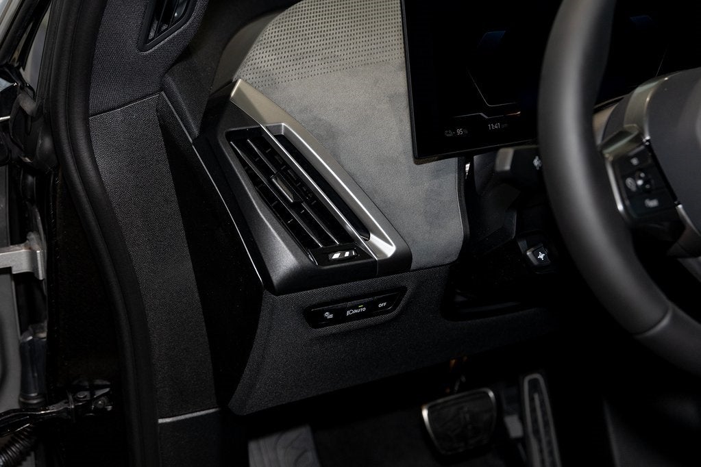 2026 BMW iX xDrive60