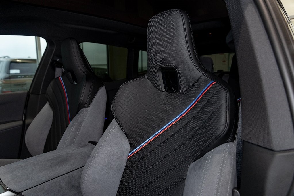 2026 BMW iX xDrive60