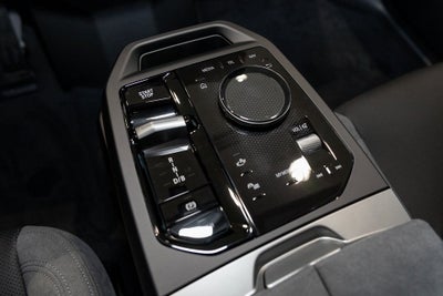 2026 BMW iX xDrive60
