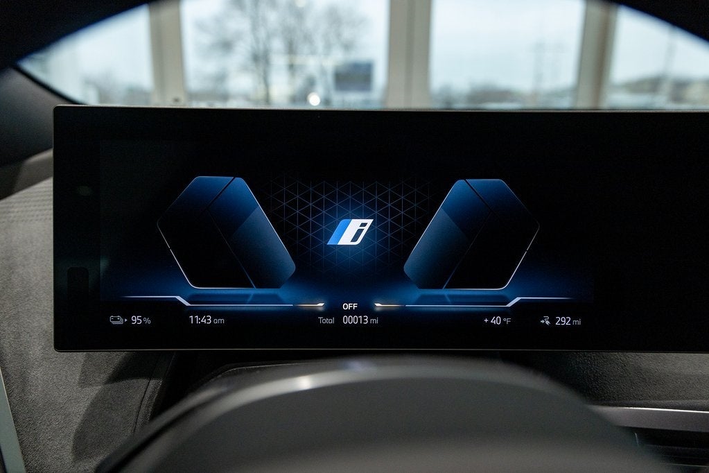 2026 BMW iX xDrive60