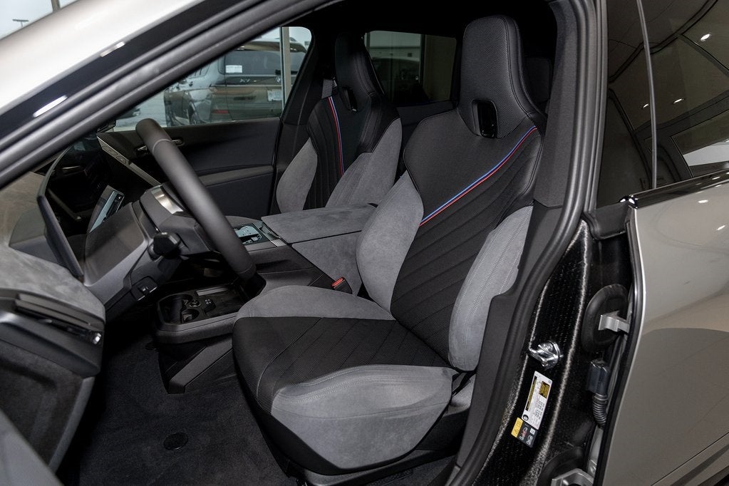 2026 BMW iX xDrive60