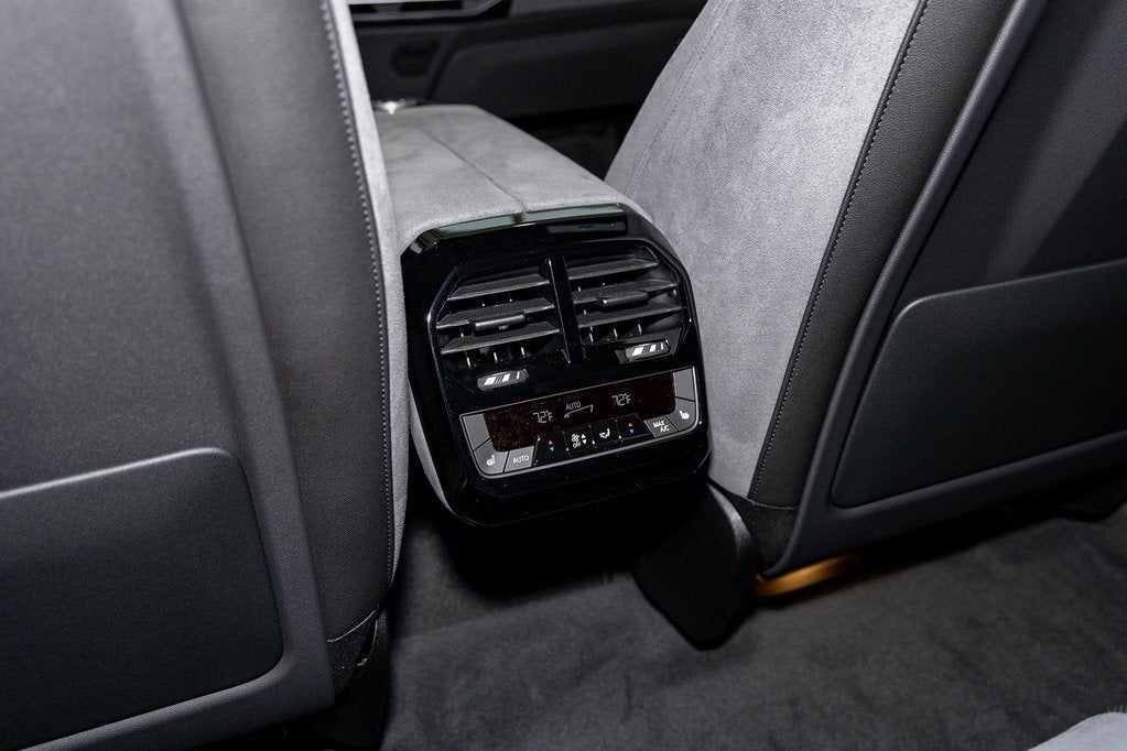 2026 BMW iX xDrive60