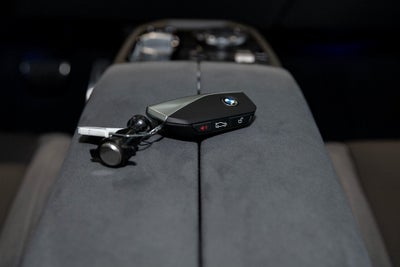 2026 BMW iX xDrive60