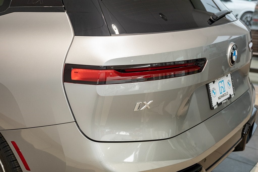 2026 BMW iX xDrive60