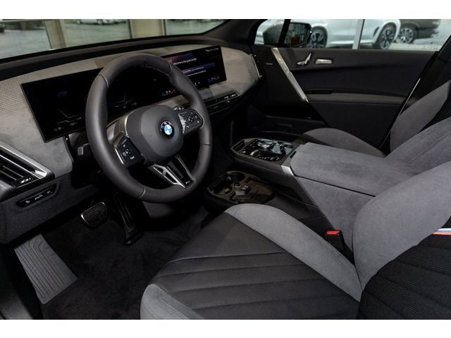 2026 BMW iX xDrive60
