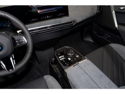 2026 BMW iX xDrive60
