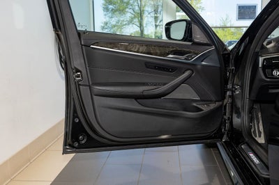 2023 BMW 550i xDrive M550i xDrive