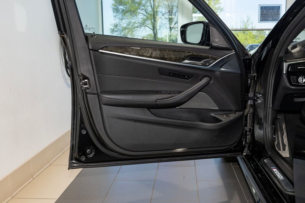 2023 BMW 550i xDrive M550i xDrive