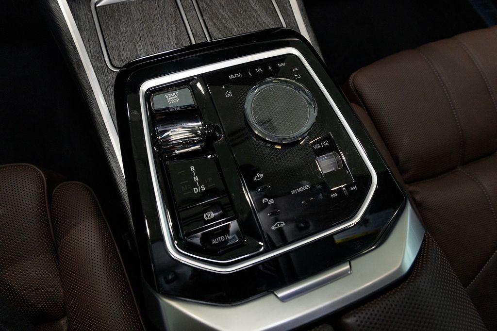 2023 BMW 760i 760i xDrive