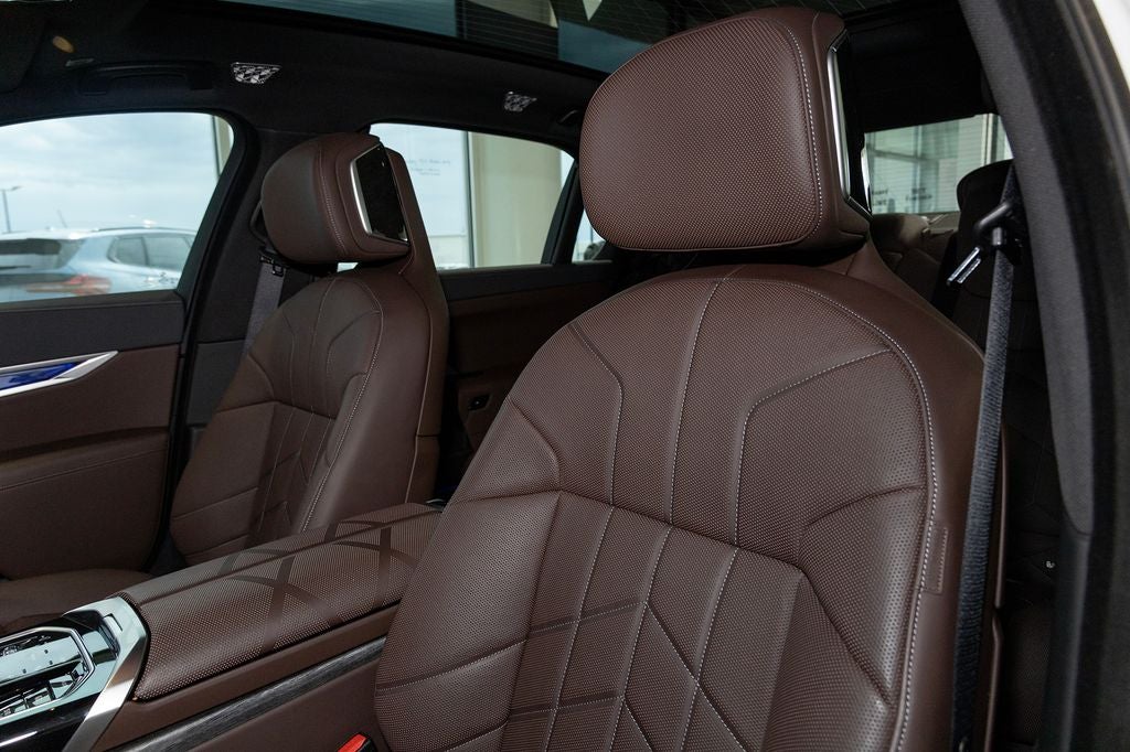 2023 BMW 760i 760i xDrive