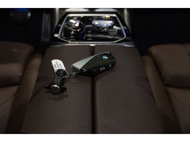2023 BMW 760i 760i xDrive