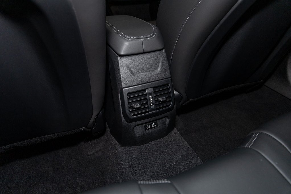 2026 BMW 235i M235i xDrive