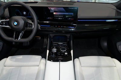 2025 BMW 530i xDrive 530i xDrive