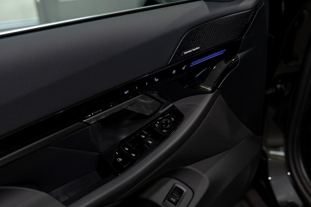 2026 BMW 530i 530i xDrive