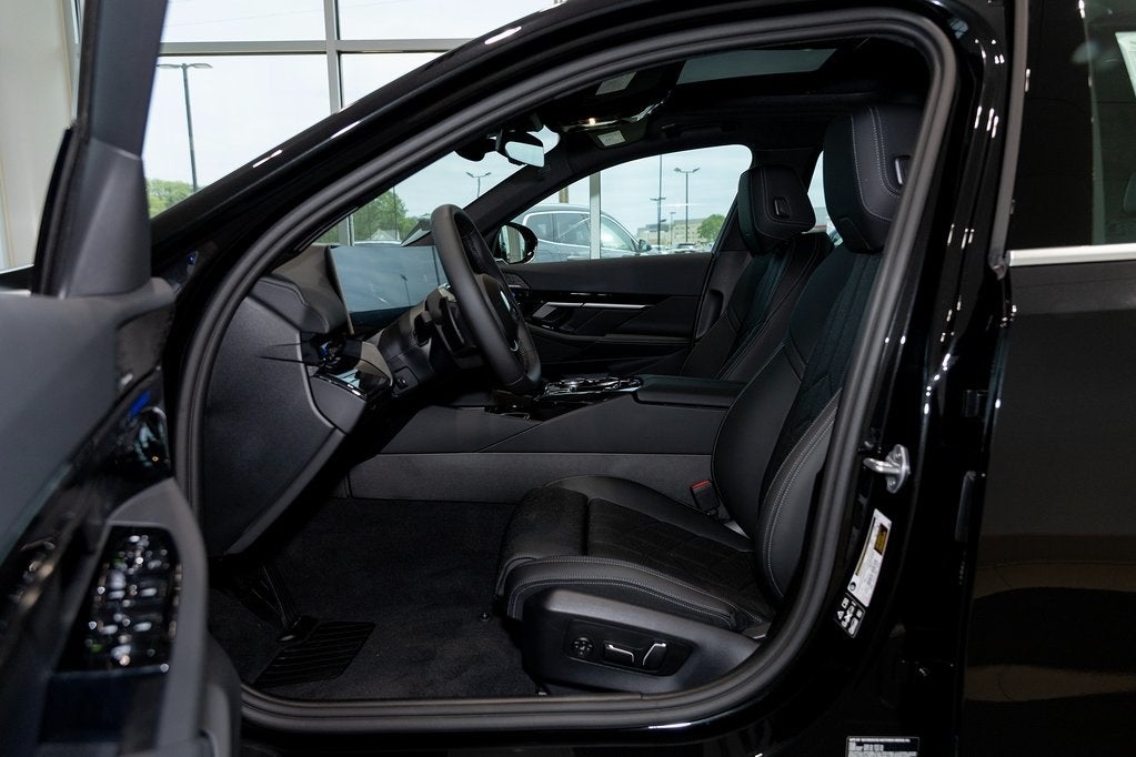 2026 BMW 530i 530i xDrive