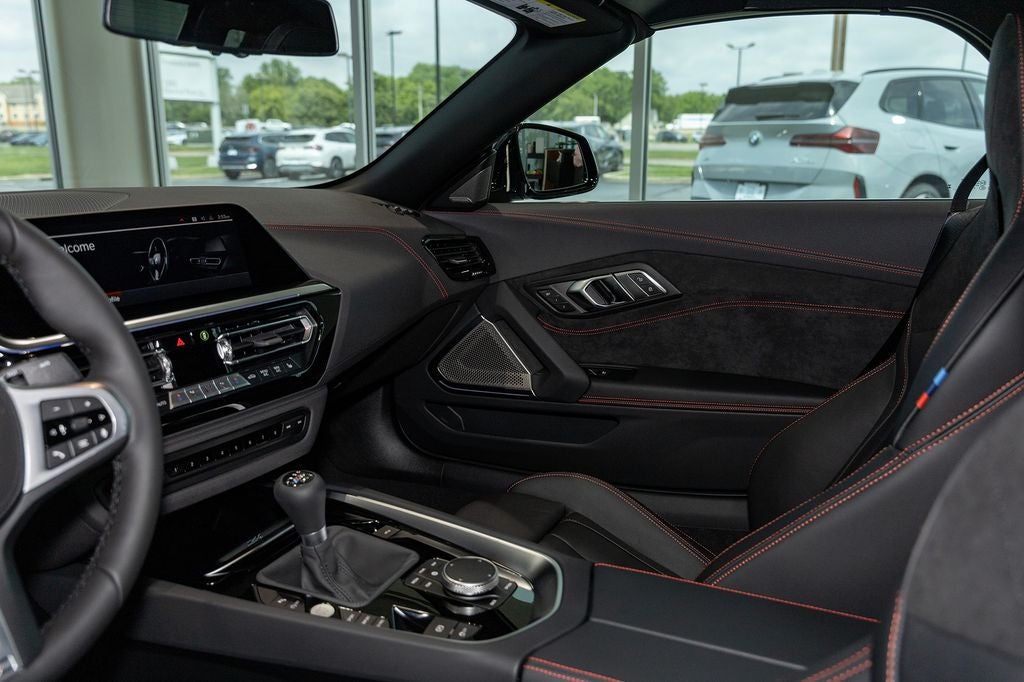 2026 BMW Z4 sDrive M40i