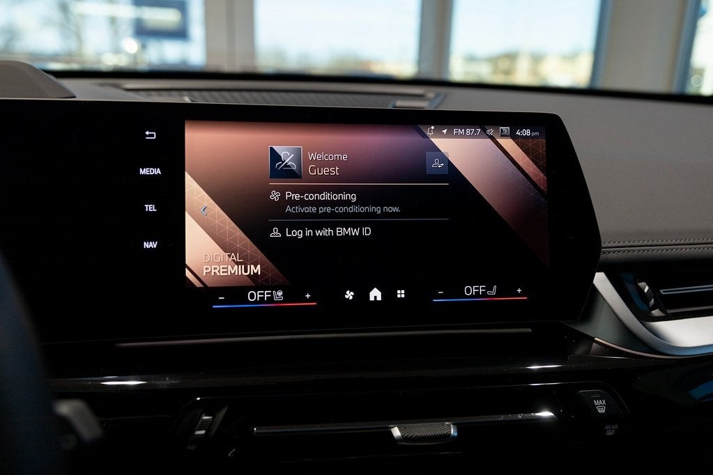 2025 BMW X1 xDrive28i