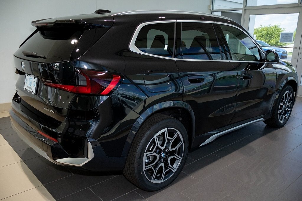2025 BMW X1 xDrive28i
