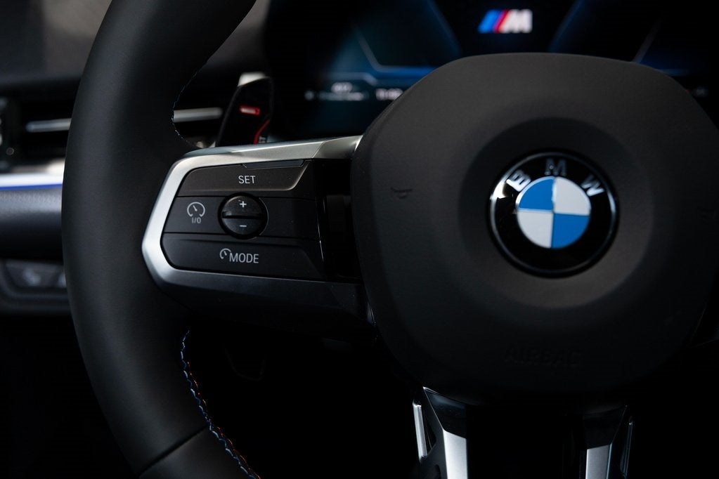 2025 BMW X2 M35i