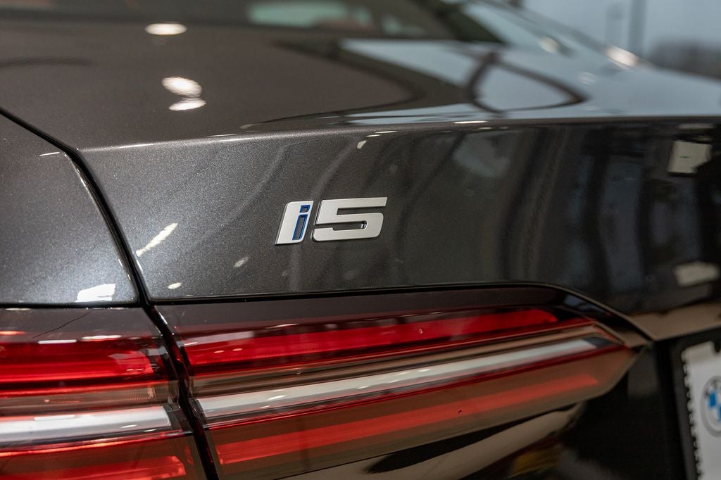 2026 BMW i5 xDrive40