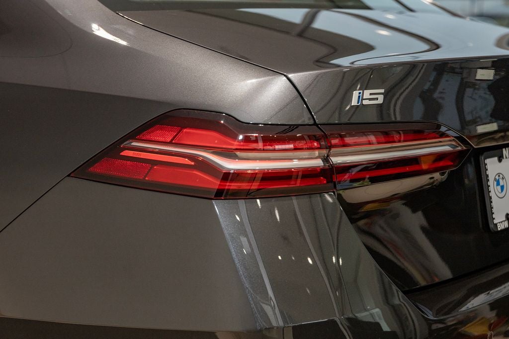 2026 BMW i5 xDrive40