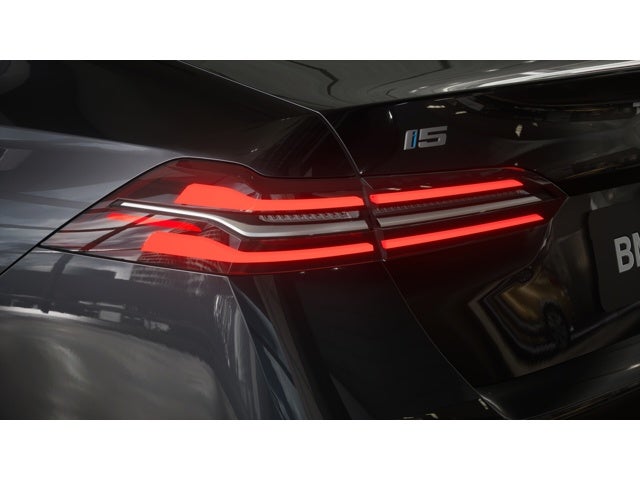 2026 BMW i5 xDrive40