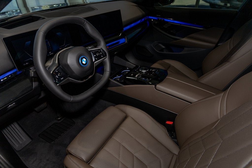 2026 BMW i5 xDrive40 xDrive40