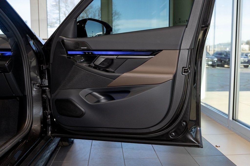 2026 BMW i5 xDrive40 xDrive40