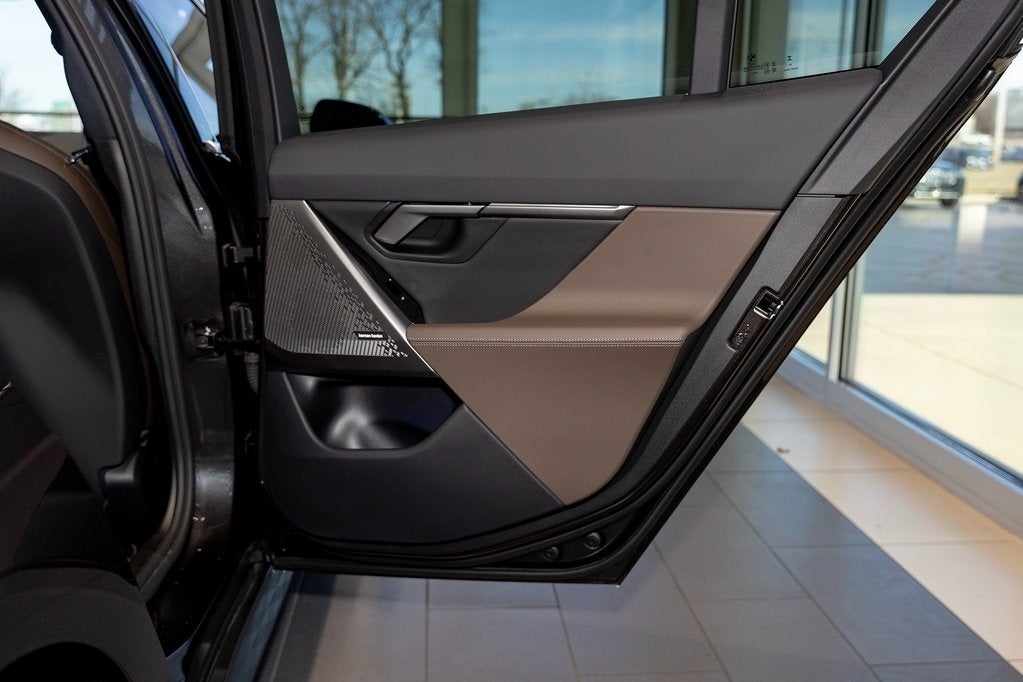 2026 BMW i5 xDrive40 xDrive40