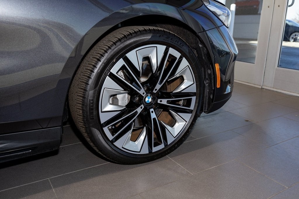 2026 BMW i5 xDrive40 xDrive40