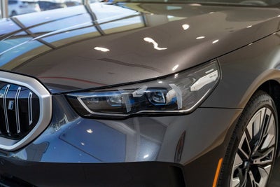 2026 BMW i5 xDrive40 xDrive40