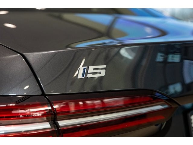 2026 BMW i5 xDrive40 xDrive40