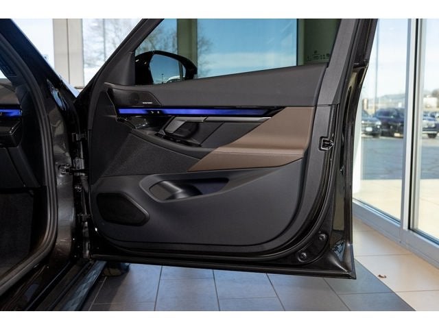 2026 BMW i5 xDrive40 xDrive40