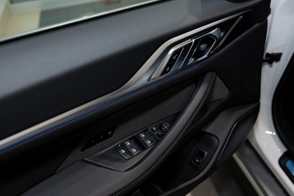 2025 BMW i4 xDrive40