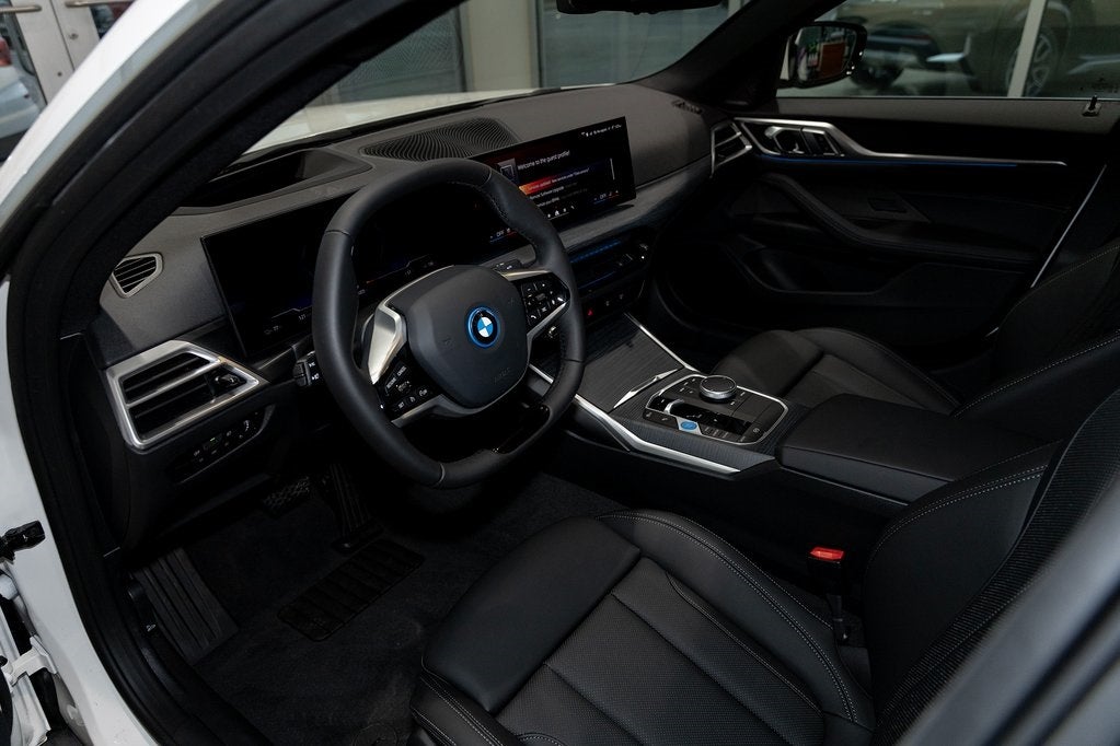 2025 BMW i4 xDrive40