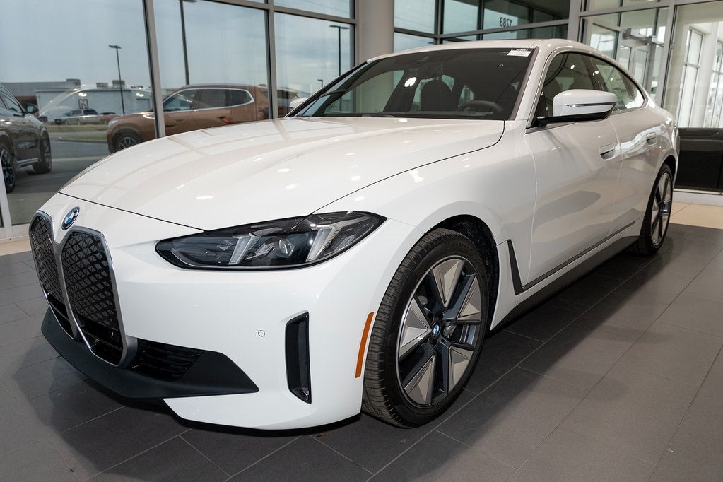 2025 BMW i4 xDrive40