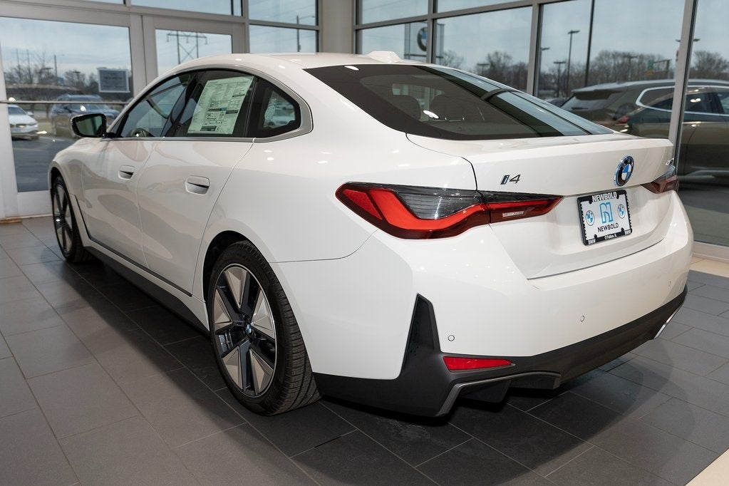 2025 BMW i4 xDrive40