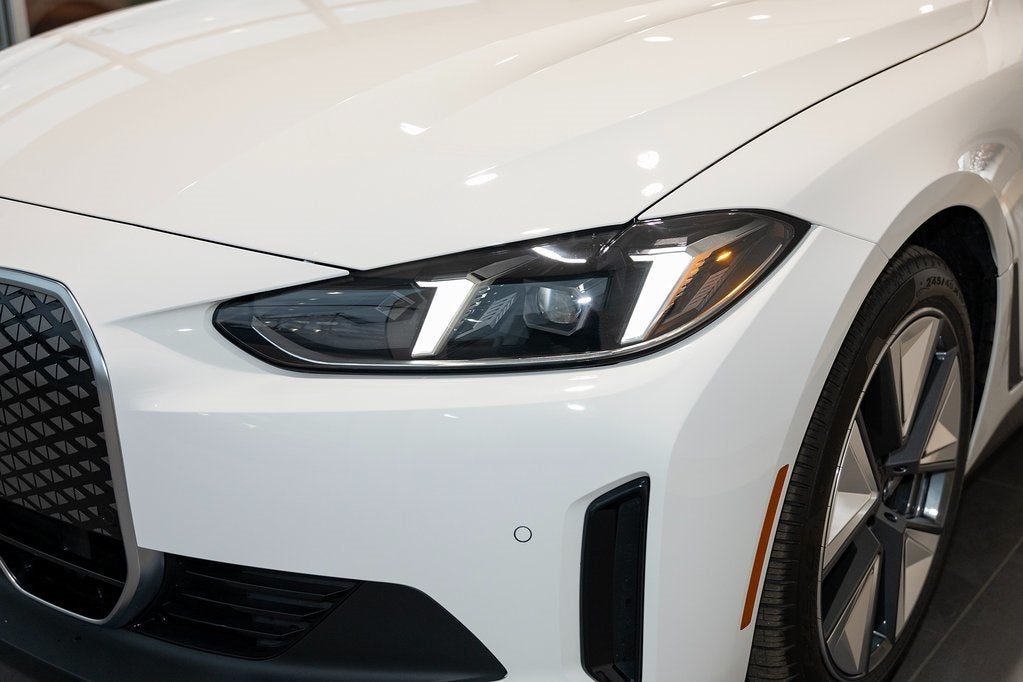 2025 BMW i4 xDrive40