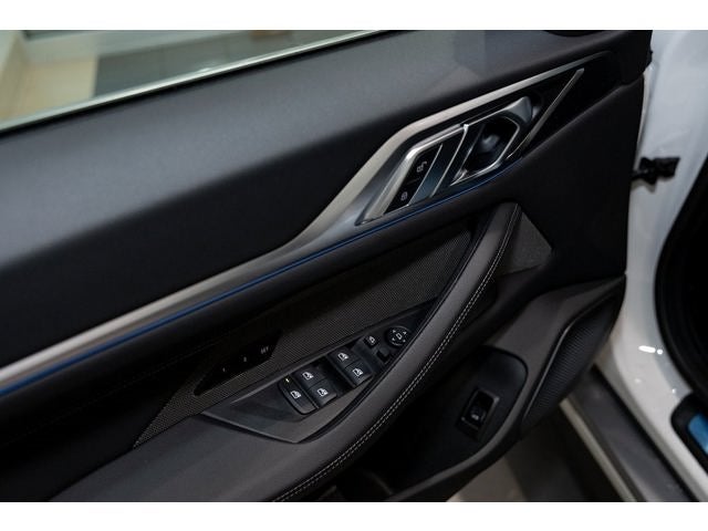 2025 BMW i4 xDrive40