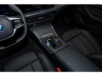 2025 BMW i4 xDrive40