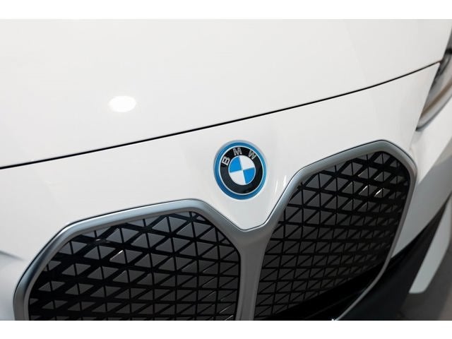 2025 BMW i4 xDrive40