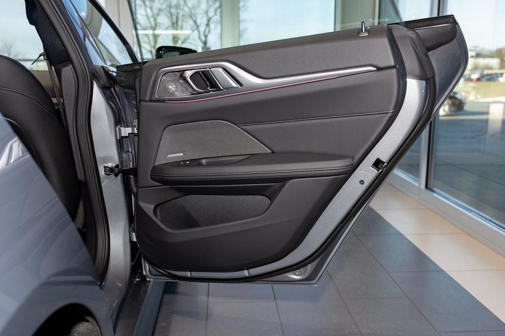 2026 BMW i4 xDrive40