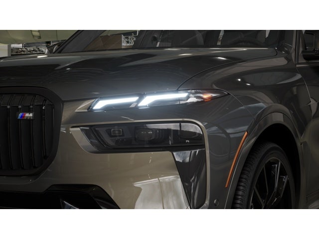2027 BMW X7 M60i