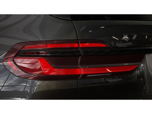 2027 BMW X7 M60i