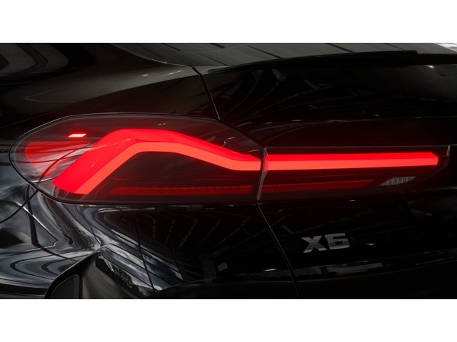 2027 BMW X6 M60i