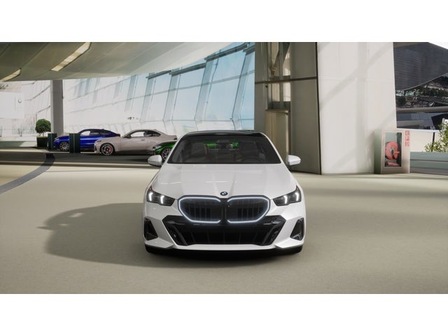2027 BMW 550e 550e xDrive
