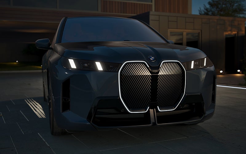 The BMW iX illuminated kidney grille. | Newbold BMW in O Fallon IL