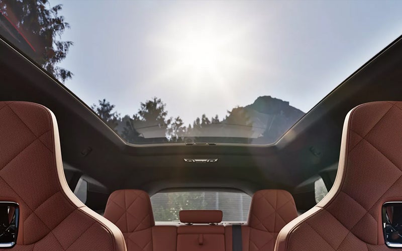 M Multi-function Seats and panoramic eclipsing roof. | Newbold BMW in O Fallon IL