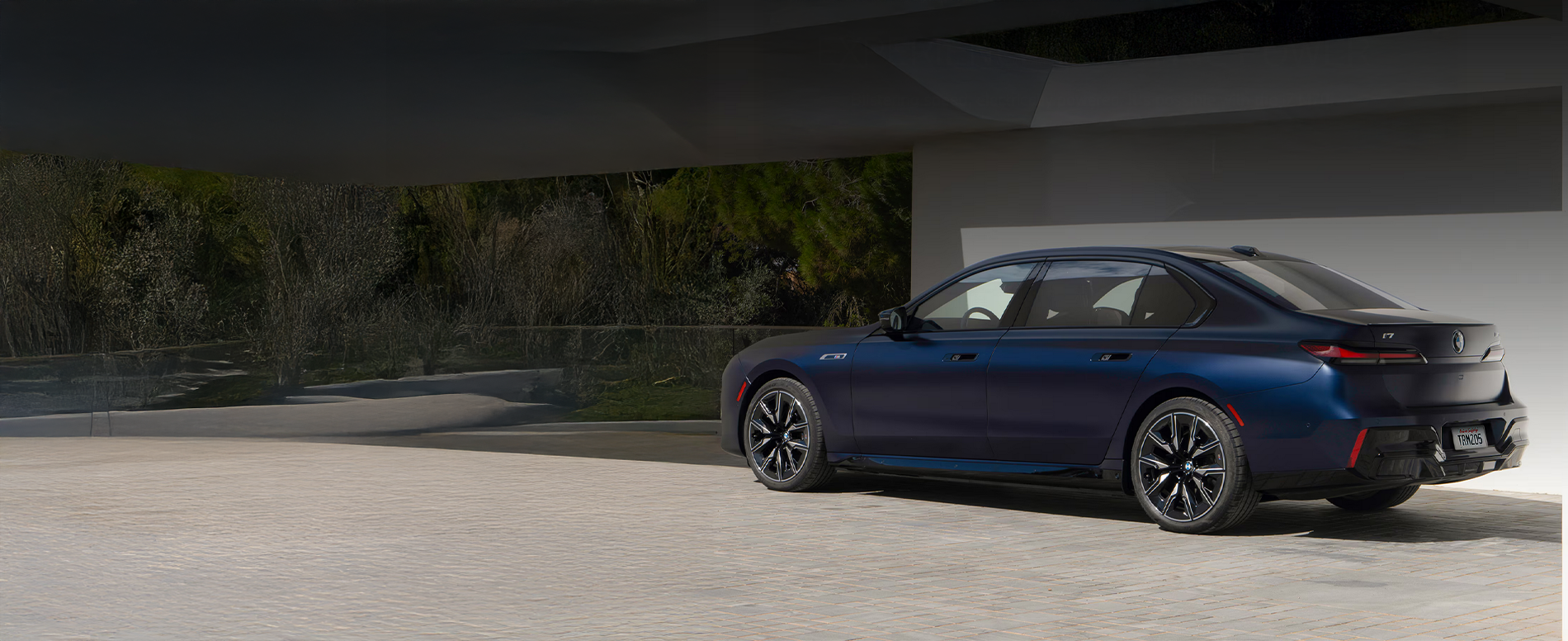 BMW i7 Lease and Finance Offers